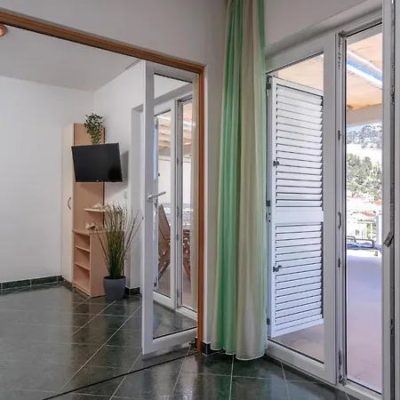 Longin - Zf Hvar Apartment *